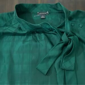 Ann Taylor Emerald Women’s Dress Shirt